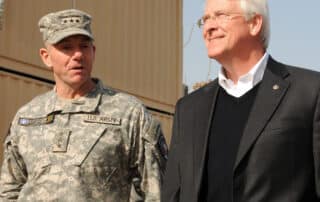 Lt. general Caldwell talks to Senator Roger Wicker during a tour.